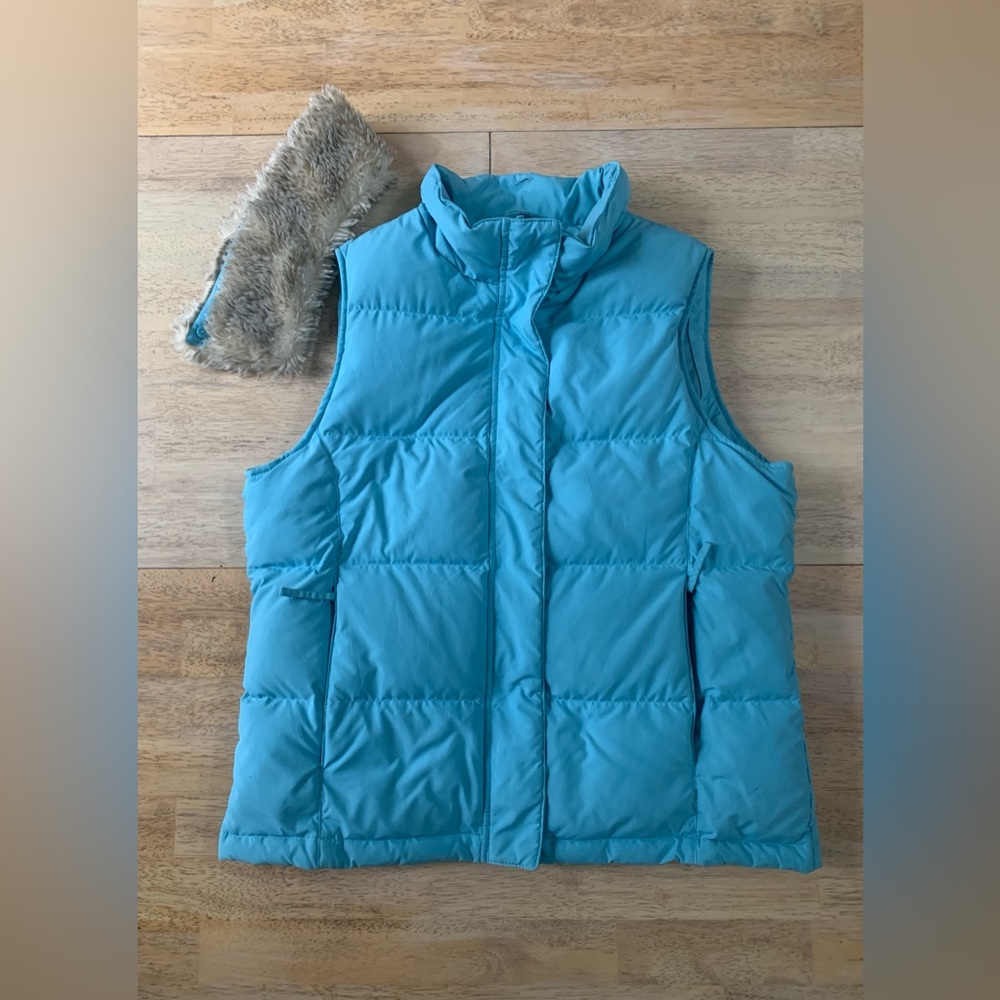 L.L. Bean Women’s Light Blue Puffer Vest with Removable Fur Collar szM